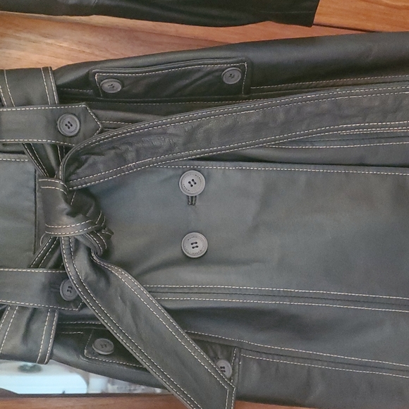 Issacmizrahilive black leather coat with tie belt size xs - Picture 3 of 7